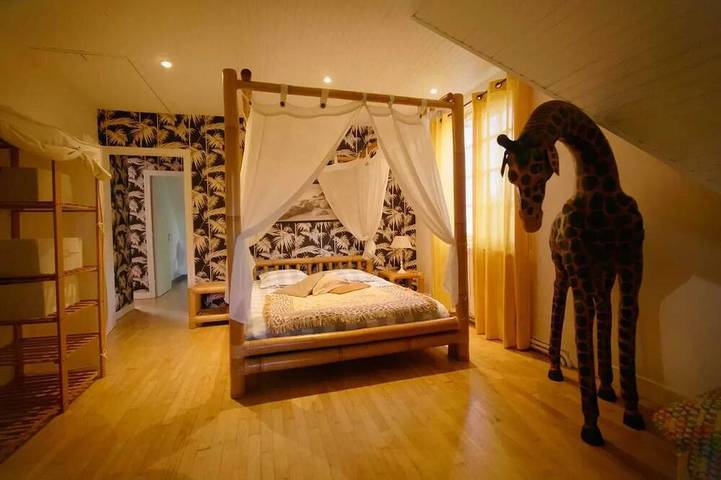 Location de vacances pour 14 personnes, avec jardin à Saint-Hernin - 4