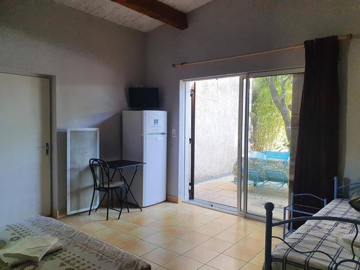 Maison d’hôte pour 3 personnes, avec terrasse ainsi que jardin et piscine à Vallon-Pont-d'Arc - 2