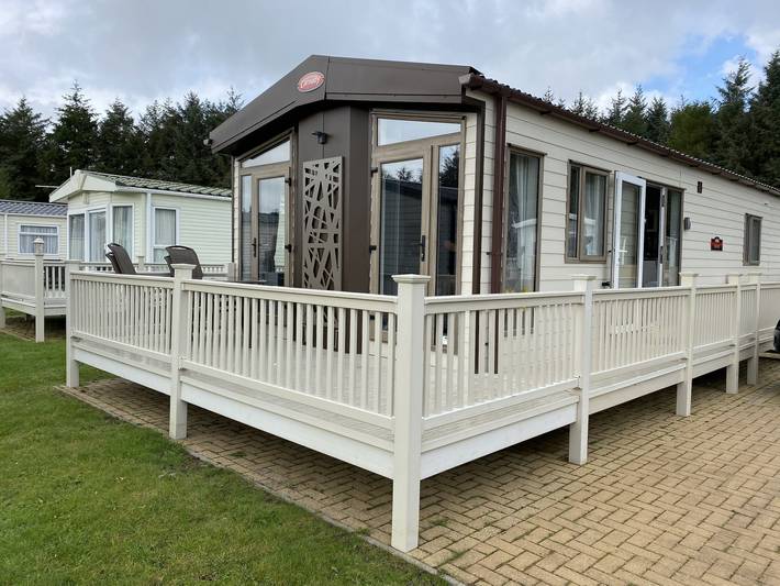Sunflower Retreat in Northumberland