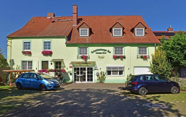 Hotel für 2 Personen, mit Terrasse und Ausblick in Delitzsch