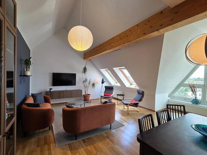 Ferienwohnung für 10 Personen, mit Balkon und Ausblick in Dresden