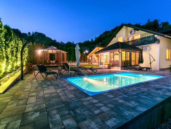 Ferienhaus für 10 Personen, mit Garten