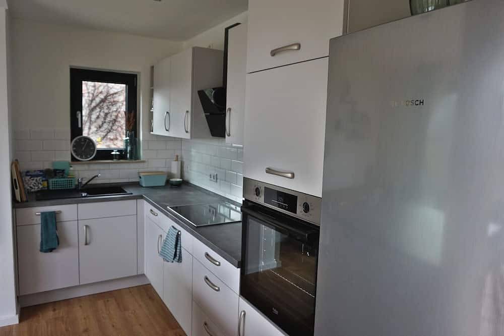 Ganze Wohnung, Fewo Eg am Fluss mit Terrasse - Eine grüne Oase in Bad Freienwalde, Barnimerland Region