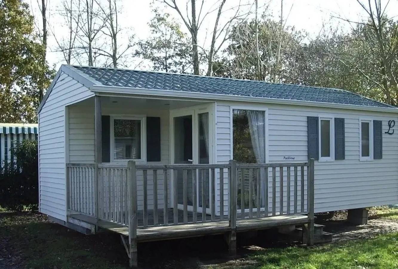 Zecamping 3 étoiles familial pataugeoire locatif Tv Bbq in La Souterraine, Región de Guéret