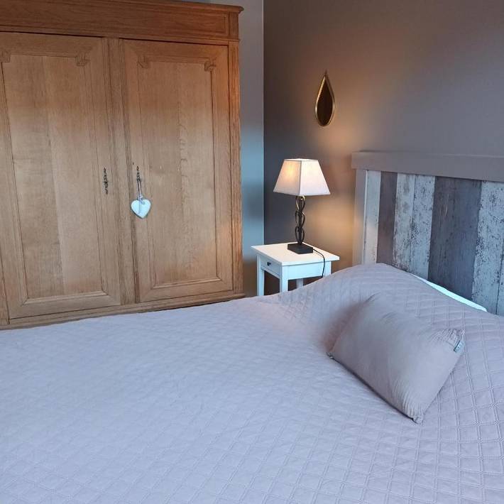 Location de vacances pour 8 personnes, avec jardin et vue à Soignies