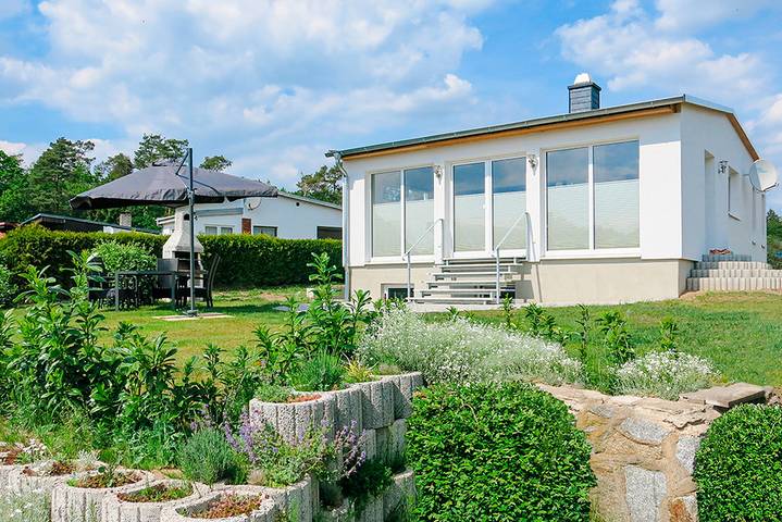 Ferienhaus für 4 Personen, mit Terrasse und Garten sowie Seeblick in Sternberger Seenlandschaft