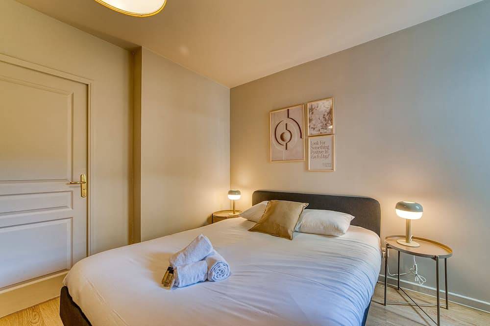 Ganze Wohnung, L'Harmonie - Beau Rdj 2 pers - Tram T5 in Bron, Rhône