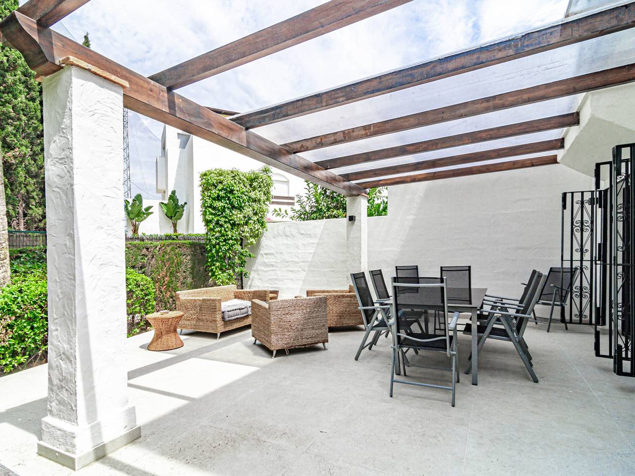 Maison moderne sur la plage avec piscine, Wifi et parking à Marbella in San Pedro Alcantara, Marbella