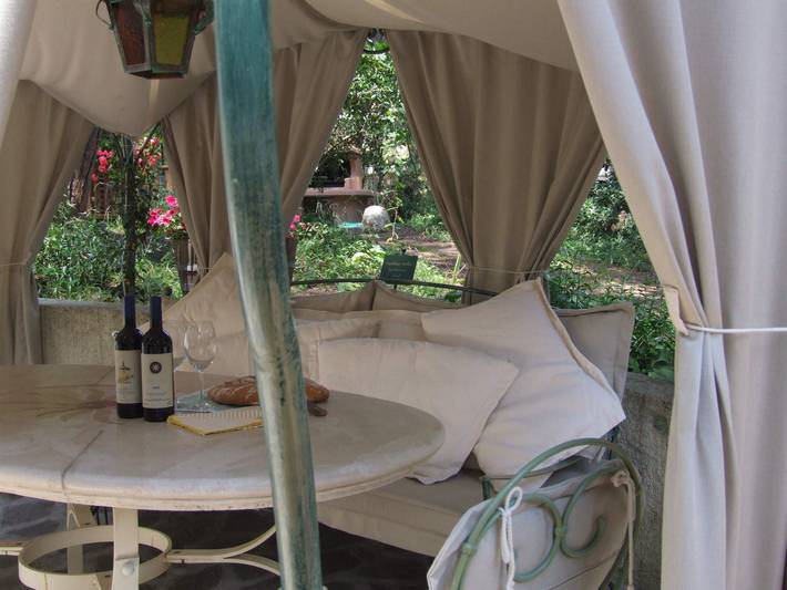 Ferienwohnung für 4 Personen, mit Terrasse und Garten in Italienische Riviera - 2