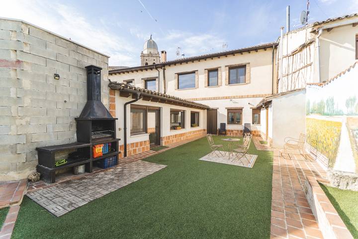 Chalet para 11 personas, con jardín en Provincia de Burgos - 2
