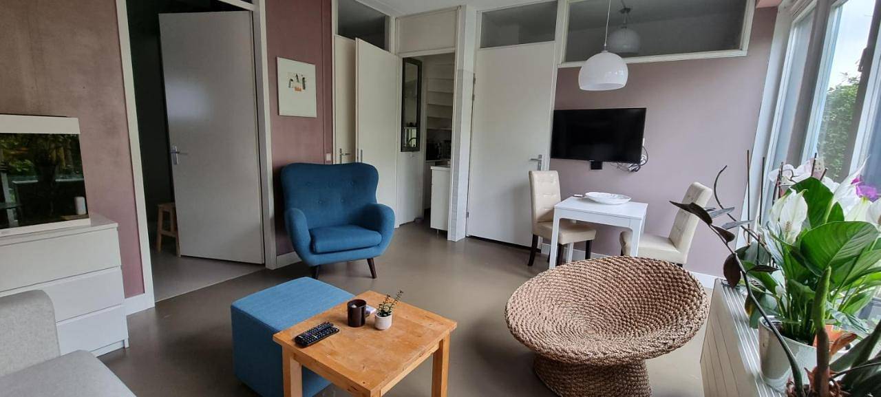 Geheel appartement, One-Bedroom Apartment in Amsterdam Oost, Nederlandse kust