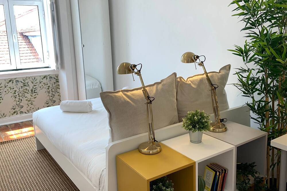 Charming 6 Bedroom Apartment w/ River View in Lissabon, Costa de Lisboa