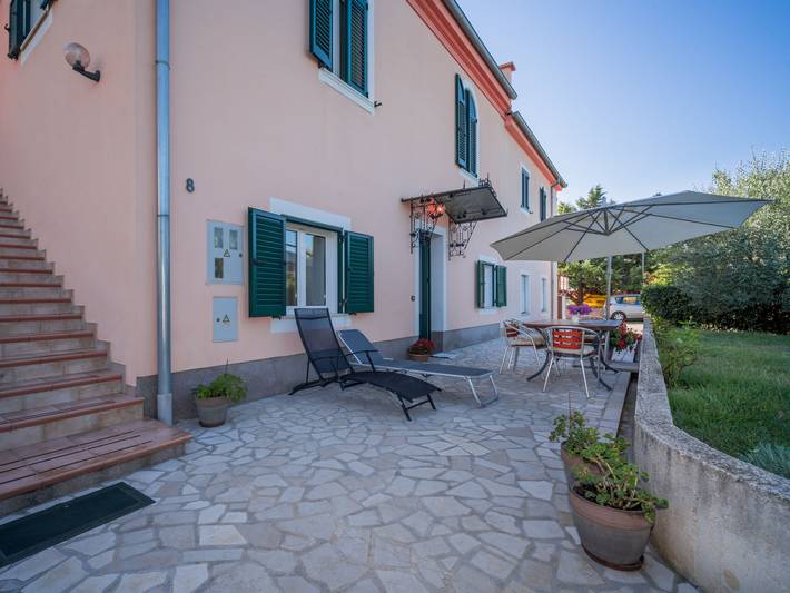 Ferienwohnung für 4 Personen, mit Terrasse und Garten in Pula - 4