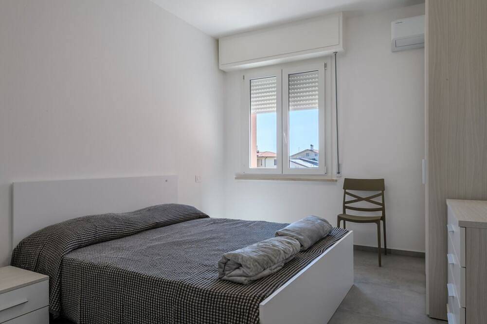 Entire apartment, A bright and practical 60 square meters apartment, perfect for two people, located on the second floor of a building with an elevator (Not accessible to people with disabilities).The property is situated in a quiet area and is ideally located for those w in Marotta, Mondolfo Region