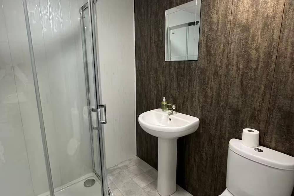 Ganze Wohnung, Studio-Ensuite mit Dusche-Klassisch in Yarm, Stockton-on-Tees