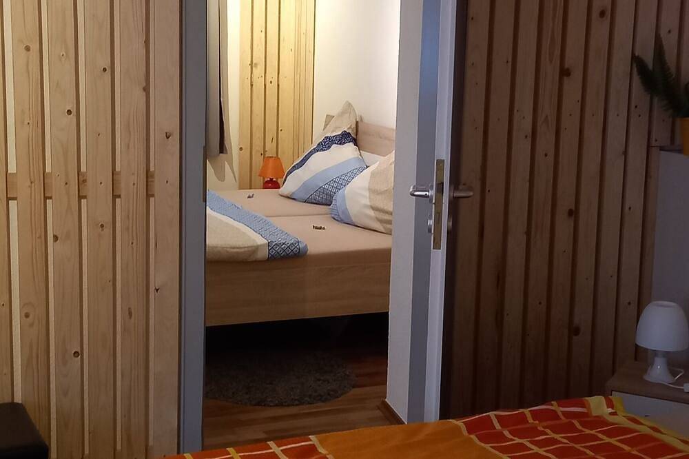 Ferienwohnung in ruhiger naturbelassener zentraler Lage zu Limes und Rheinsteig in Neuwied, Osteifel