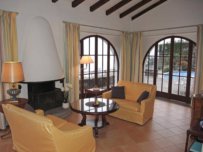Ferienhaus für 6 Personen, mit Balkon und Terrasse sowie Pool und Seeblick in Brissago - 4