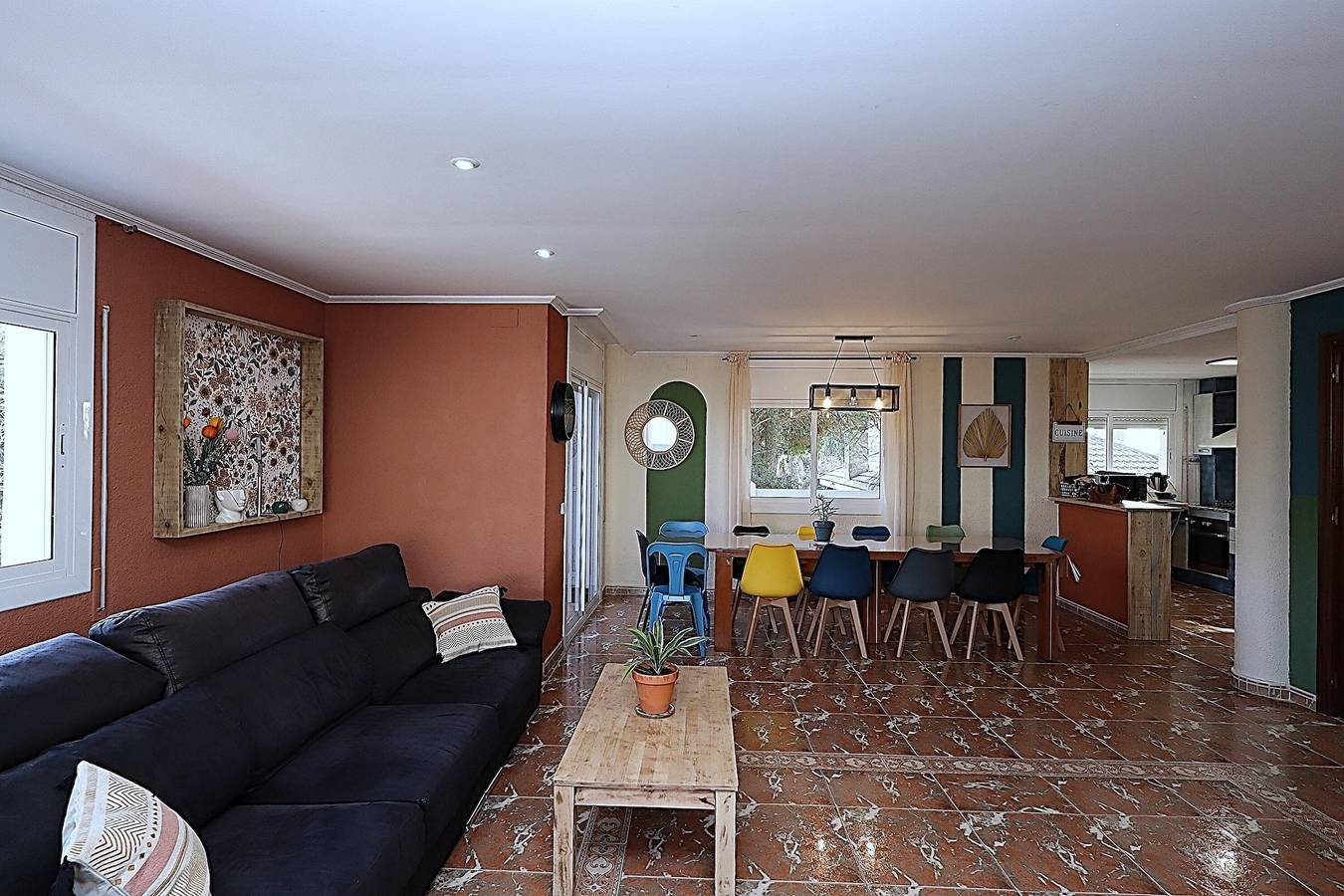 Villa Atenea - Vue sur la montagne, piscine privée, capacité pour 12 personnes. in Lloret de Mar, Costa Brava