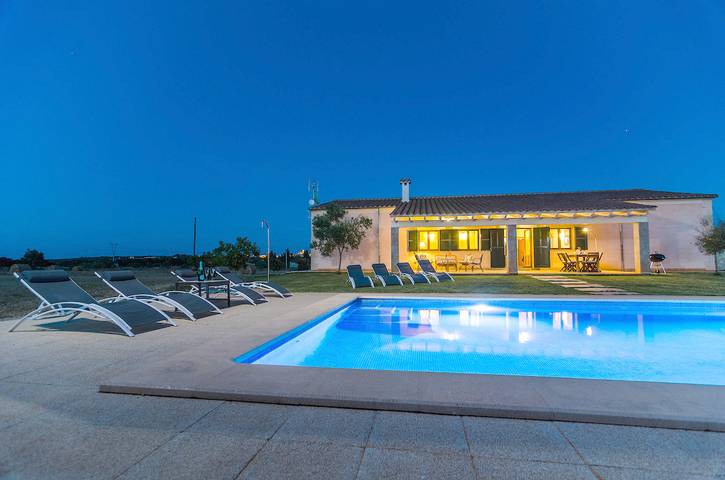 Chalet para 7 personas, con terraza además de jardín y piscina en Mallorca - 3