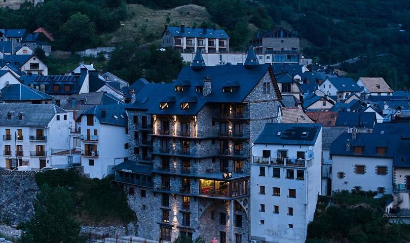 Hôtel pour 2 personnes, avec vue et terrasse à Bielsa - 4