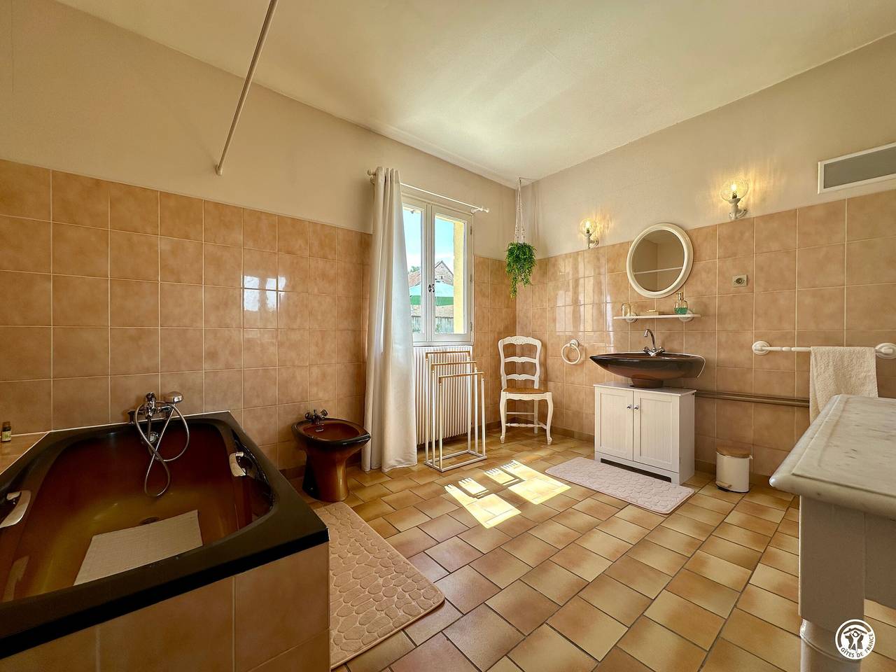 Gemütliches Haus mit Garten und Spa in Côte-d’Or, Haustiere erlaubt in Montbard und Umgebung