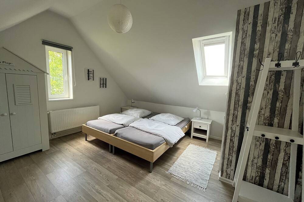 Komfort-Ferienhaus (5 Personen) nur 200 m vom Strand - mit Kamin & Strandkorb in Friedrichskoog-Spitze, Friedrichskoog