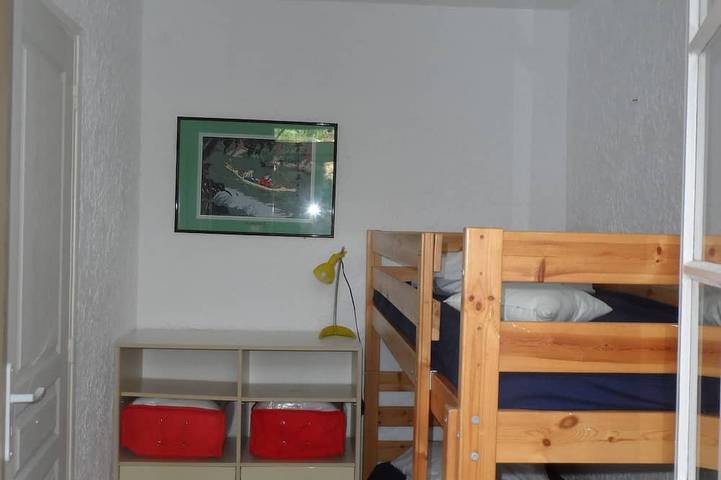 Gîte pour 6 personnes, avec terrasse ainsi que jardin et piscine dans Plage de Gigaro - 3