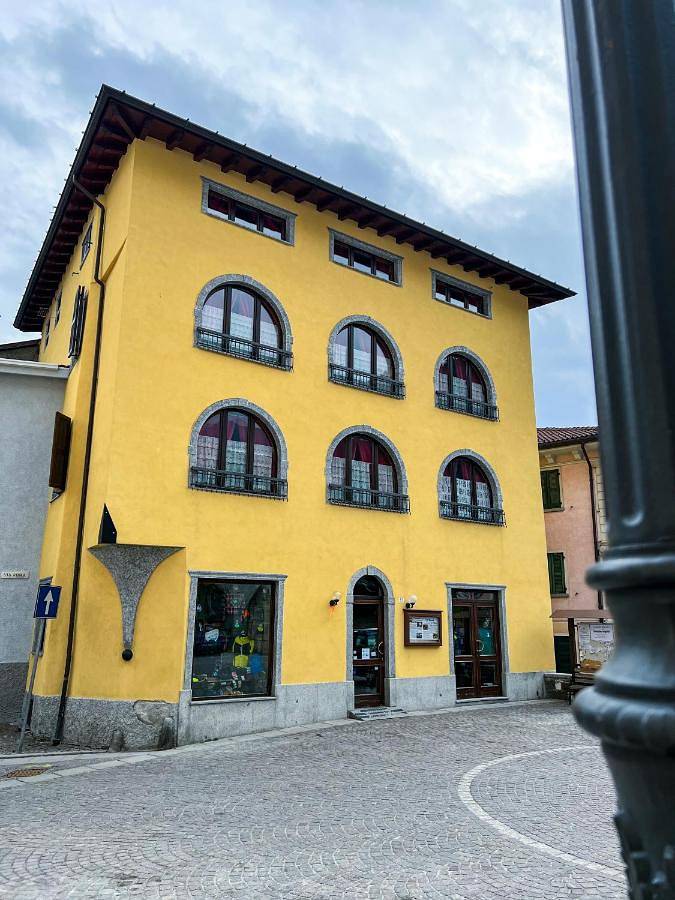 Appartamento per 8 persone, con Panorama a Vezza d'Oglio