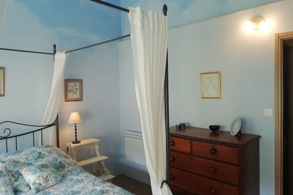 Appartement entier, Appartement élégant dans une position unique avec  vue imprenable sur la Rance. in Lanvallay, Région de Dinan
