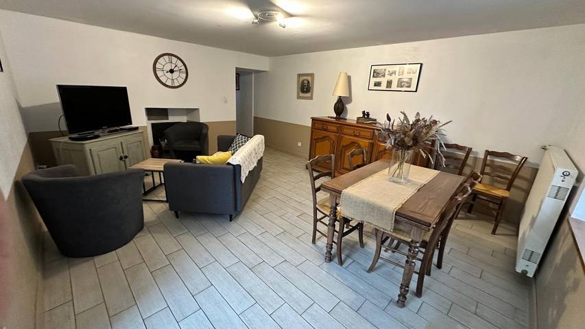 Gîte pour 6 personnes, avec jardin, animaux acceptés à Baume-les-Messieurs - 2