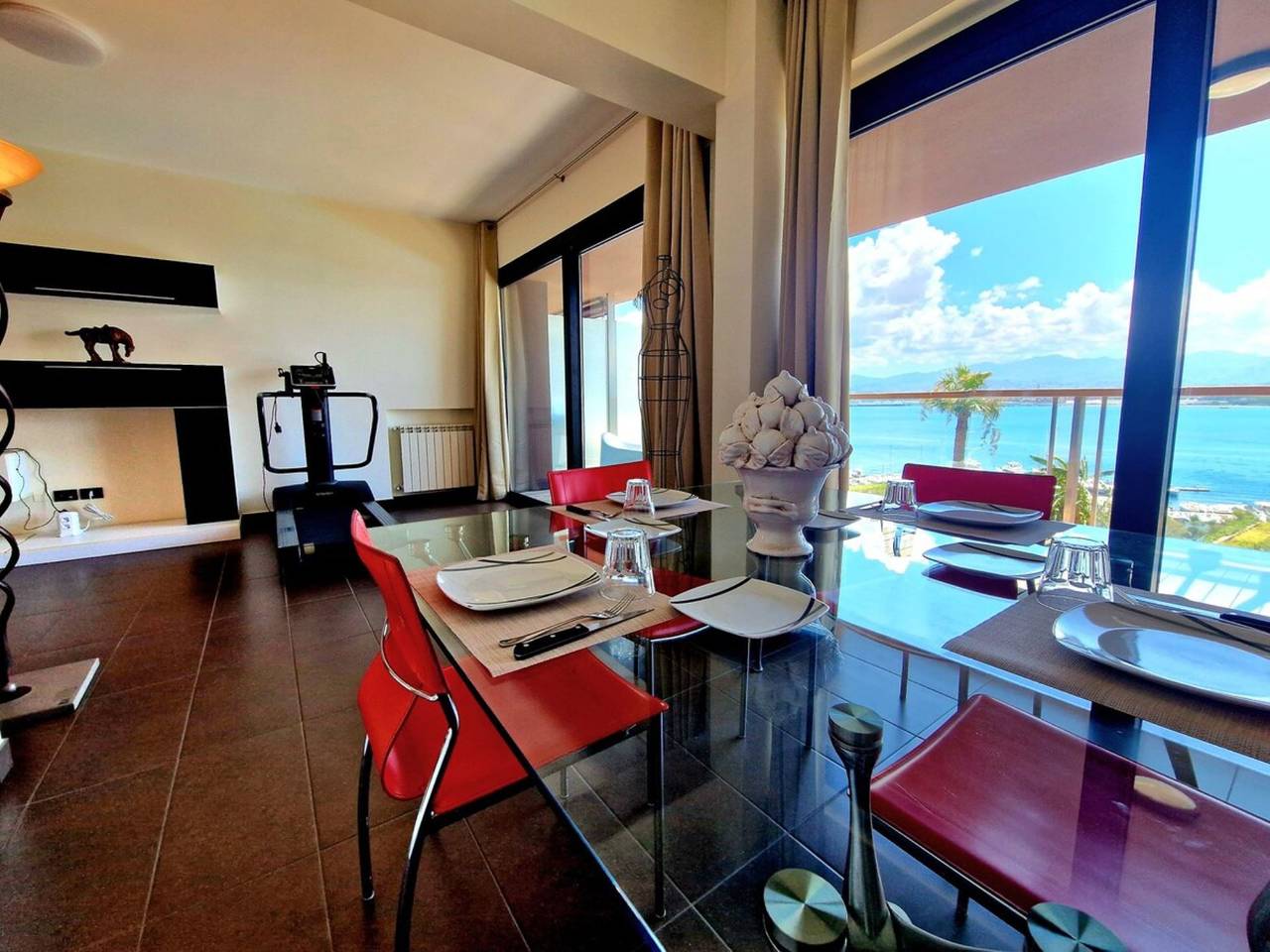 Appartamento intero, Milazzo. Intero alloggio in af - Appartamento Blue Escape in Milazzo, Provincia di Messina