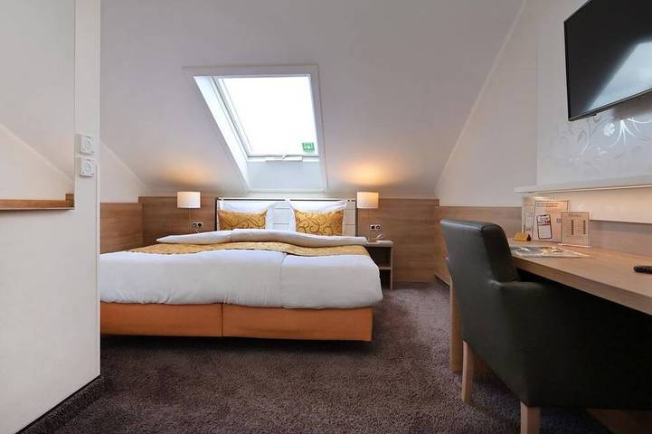 Ganze Wohnung, Standardzimmer - Size: S(mall) - Hotel & Living Am Wartturm in Speyer, Rheinebene