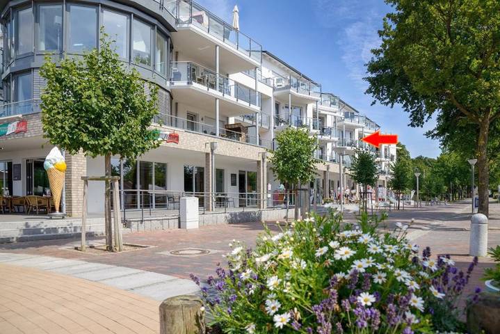 Ferienwohnung für 4 Personen, mit Balkon und Seeblick in Neustadt in Holstein