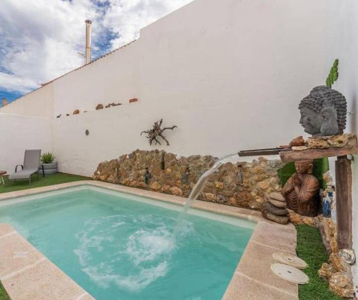 Casa rural con piscina para 6 personas, con Terraza además de Jardín y Piscina en Tierra de Mérida - Vegas Bajas