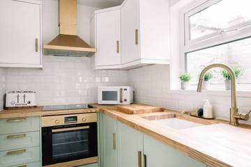 Holiday Rental for 8 People in Belfast, County Down, Photo 4