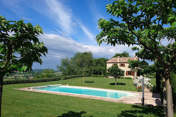 Villa pour 14 personnes, avec jardin et jacuzzi, animaux acceptés - 1