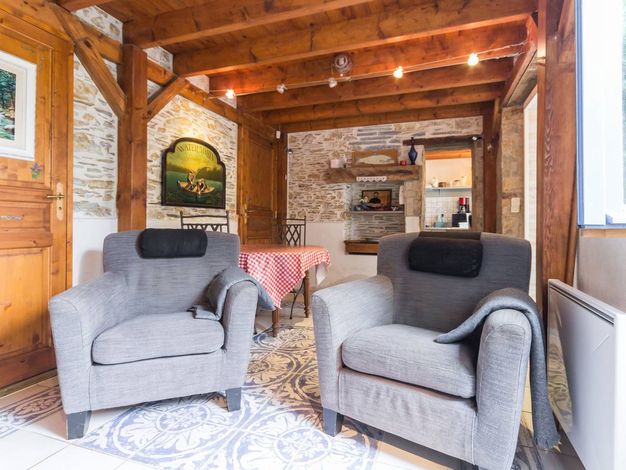 Ferienhaus am See mit eingezäuntem Garten, Kamin und Wlan in Joué-sur-Erdre in Vioreausee, Joué-sur-Erdre