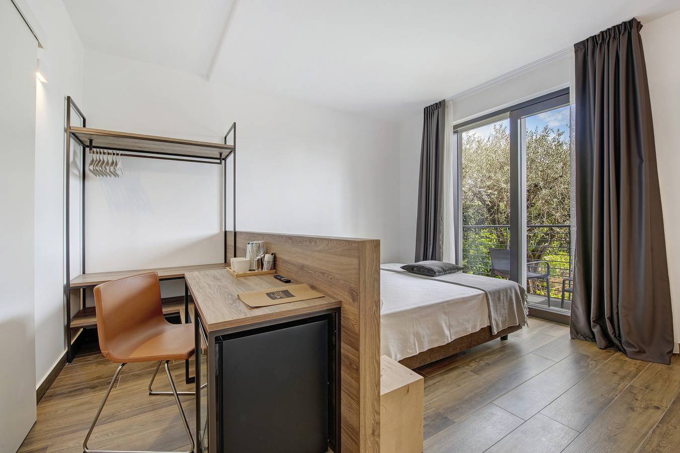 Zimmer 'Insula Felix Matr Seeblick' mit gemeinsamer Terrasse, Wi-Fi und Klimaanlage in Moniga del Garda, Gardasee-Berge
