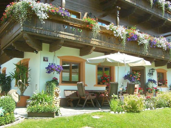 Hütte für 6 Personen, mit Garten, kinderfreundlich in Maria Alm - 3