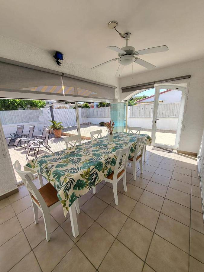 Torredembarra cosy, well equipped house, 5 min. from the beach in Torredembarra, Costa Dorada