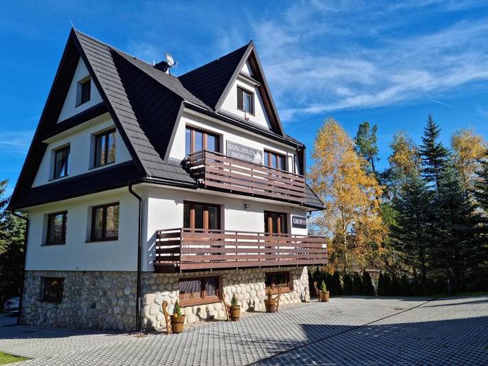 Villa für 20 Personen, mit Balkon und Terrasse sowie Garten und Ausblick