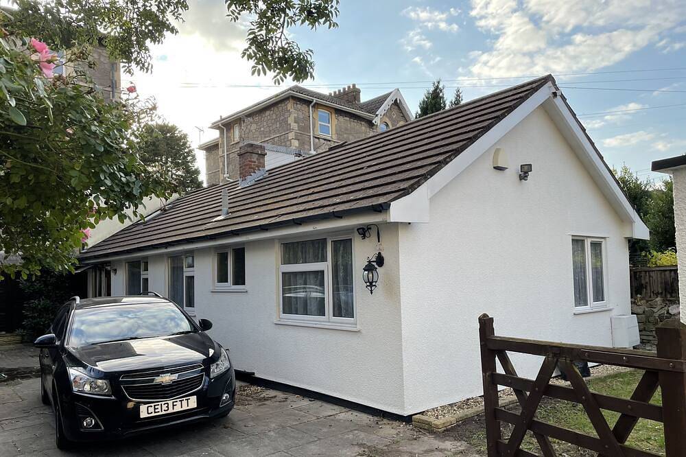 3-Bed room Tivoli Bungalow in Weston-Super-Mare, North Somerset