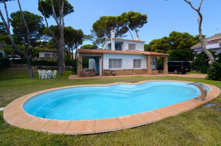 Casa rural para 10 personas, con Terraza y Jardín en Pals - 3