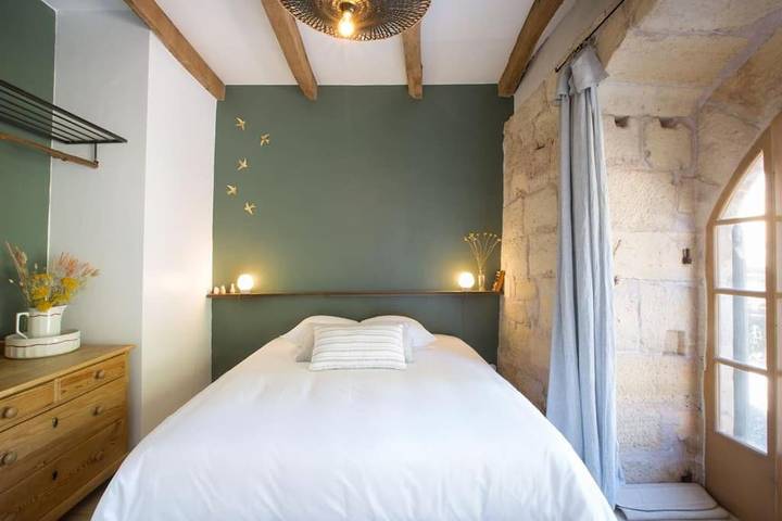 Location de vacances pour 8 personnes, avec Terrasse et Jardin ainsi que Piscine et Vue à Perpezac-le-Blanc - 4