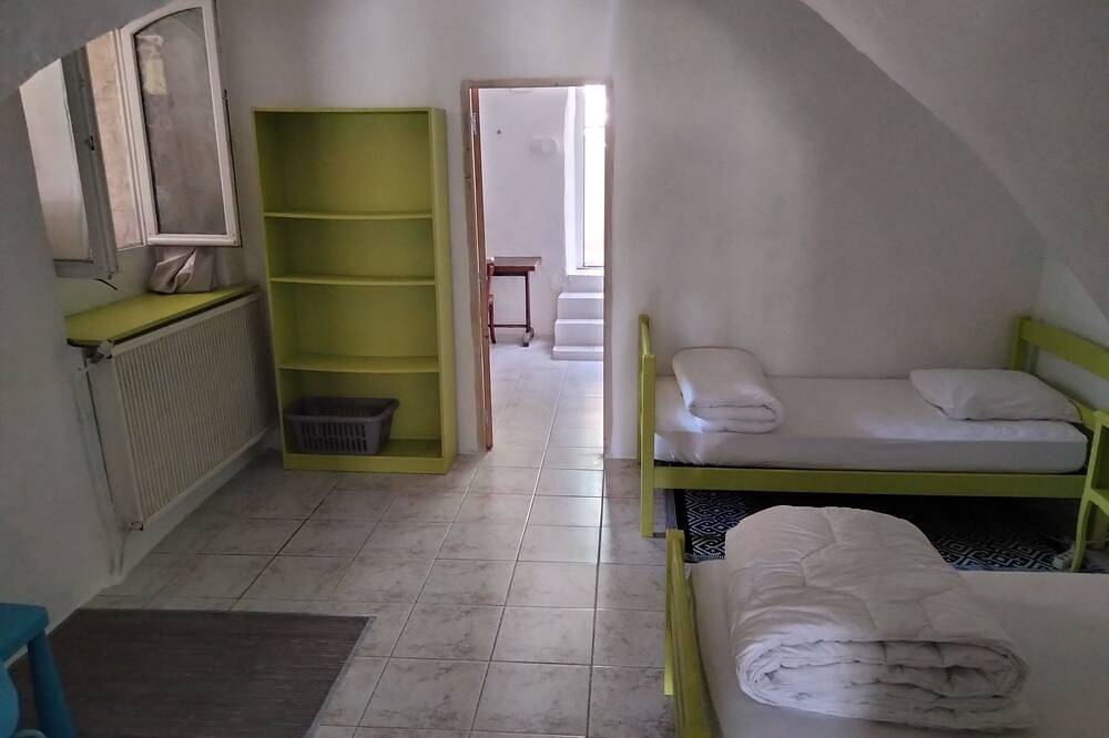 Gîte de caractère proche centre-village et Drôme in Mirabel-et-Blacons, Région de Die