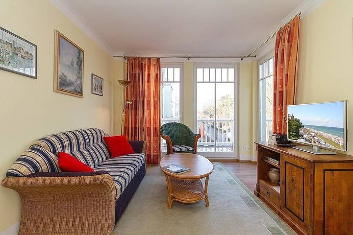 Ferienwohnung für 2 Personen, mit Balkon und Pool - 1
