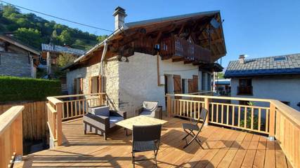 Gîte pour 6 personnes, avec vue et jardin à Les Chapelles
