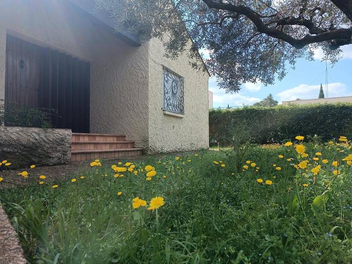 Villa pour 6 personnes, avec Terrasse ainsi que Jardin et Piscine