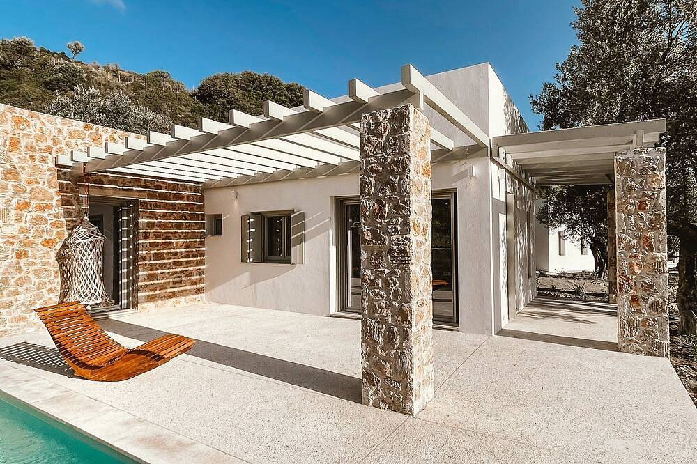 Themis Homes Karpo  in Skyros in Skyros
