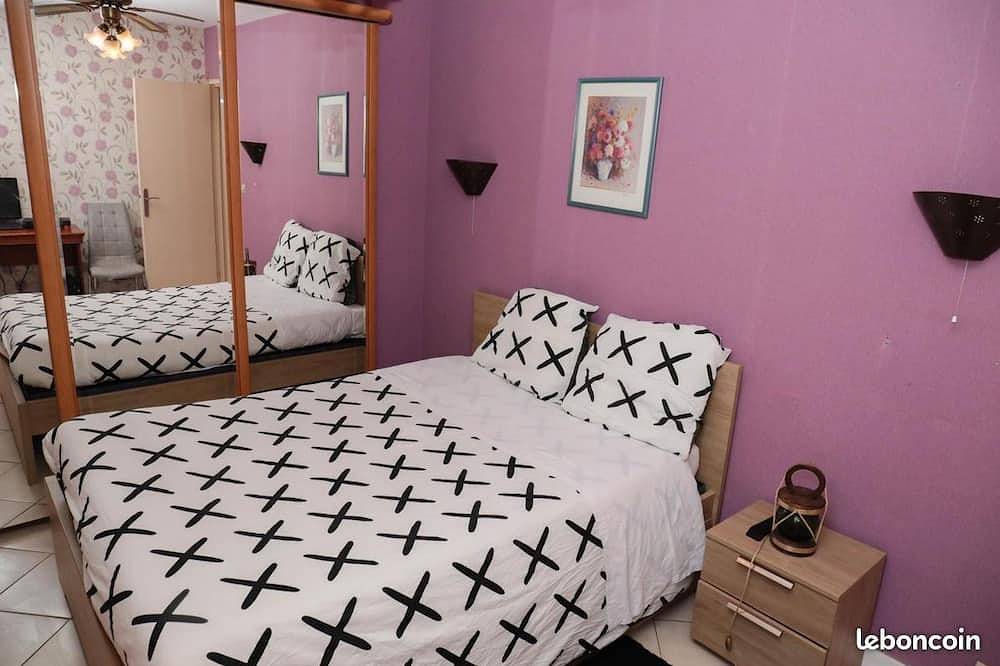 Guest Room  in Villeneuve-Saint-Georges, Valle del Marne